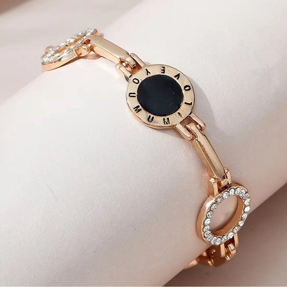 NWT Roman Numeral Chain Bracelet Inlaid Shiny Rhinestones